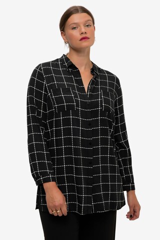 Studio Untold Blouse in Black: front