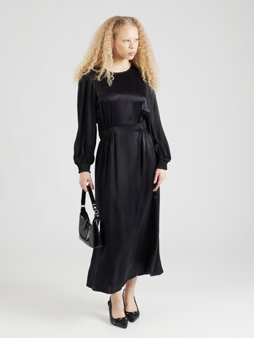 Robe 'Katjas' minimum en noir : devant