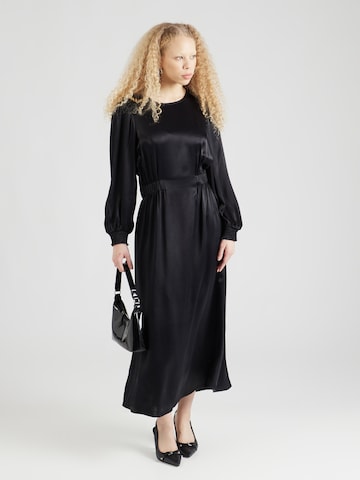 Robe 'Katjas' minimum en noir : devant