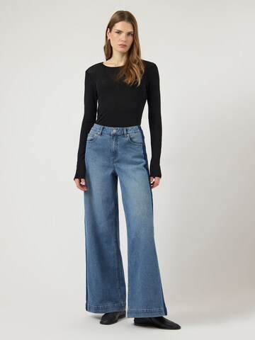 Wide leg Jeans di YAS in blu