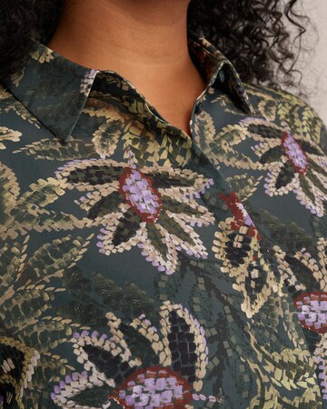 WE Fashion Blouse in Green