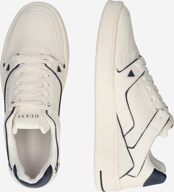 GUESS Sneaker 'VERONA' in Weiß