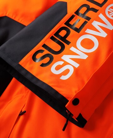 Superdry Regular Sporthose in Orange