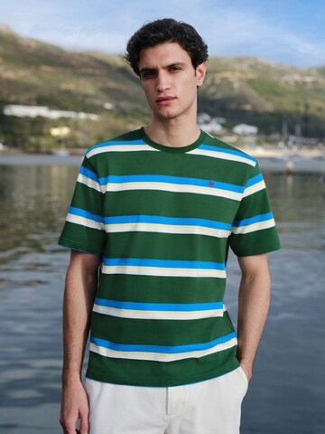 Next Shirt in Green: front