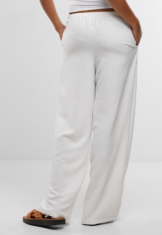 Wide Leg Pantalon Urban Classics en blanc