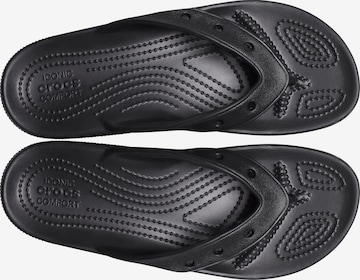 Crocs - Sandalias de dedo en negro