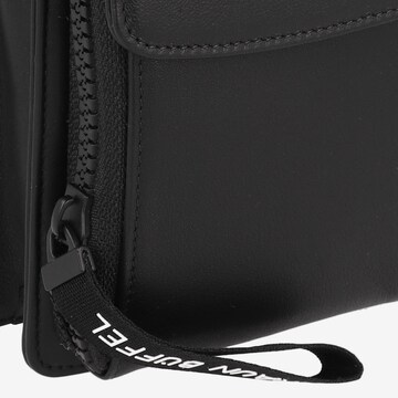 Braun Büffel Crossbody Bag 'Capri' in Black