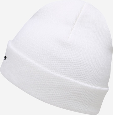 Pegador Beanie in White: front