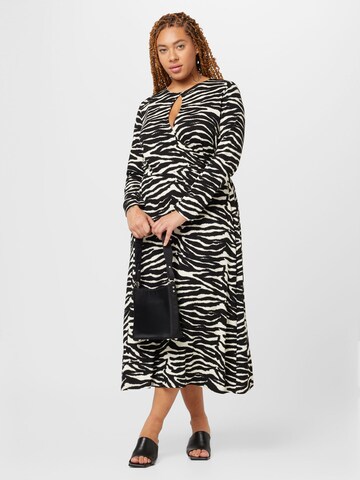 Dorothy Perkins Curve Jurk in Zwart