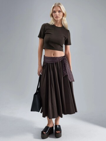 Busem Shirt in Brown