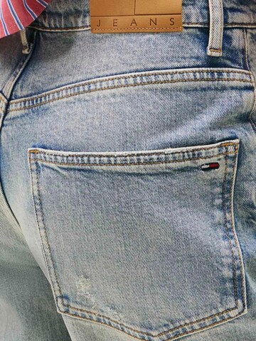 Tommy Jeans Bootcut Jeans 'DW0DW22437' in Blauw
