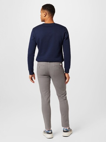 LEVI'S ® Slimfit Chinohousut 'XX Chino Slim II' värissä harmaa