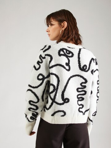 Pull-over Monki en blanc