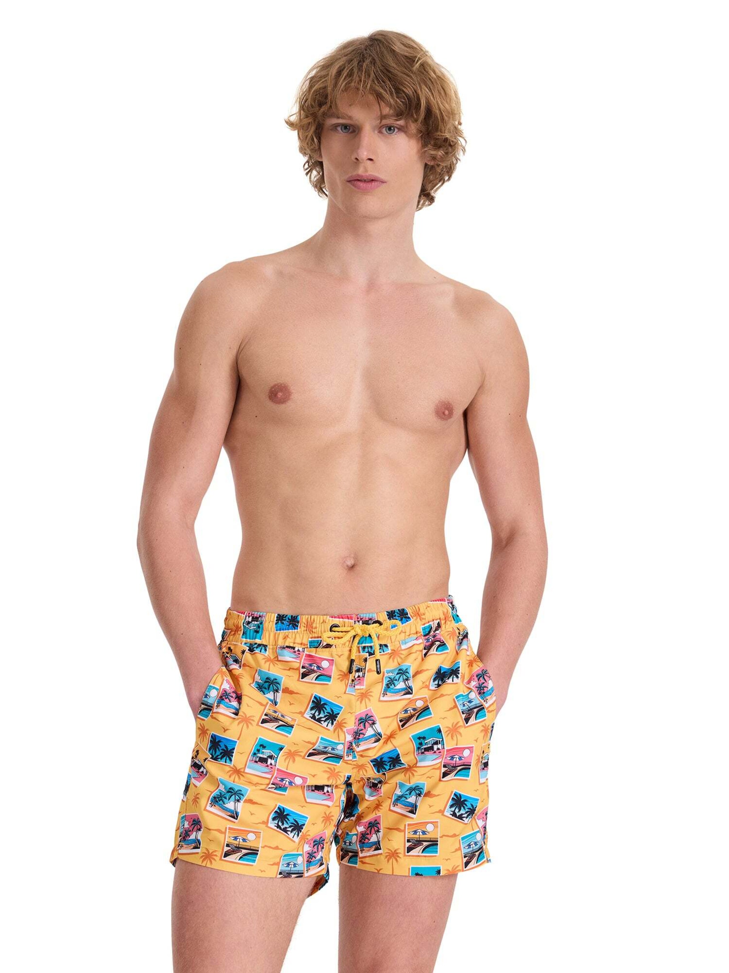 Pantaloncini da bagno di WESTMARK LONDON in giallo: frontale