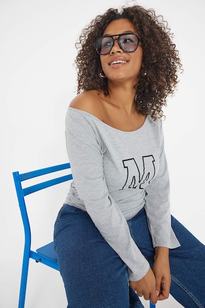 Trendyol Curve Shirts i XL i grå / sort, Produktvisning