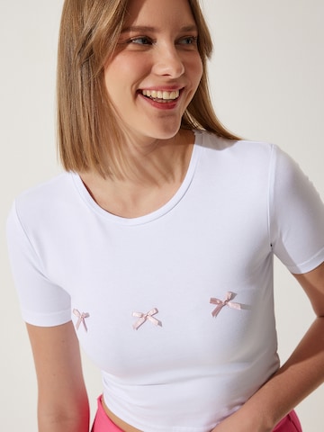 Happiness İstanbul - Camiseta en blanco