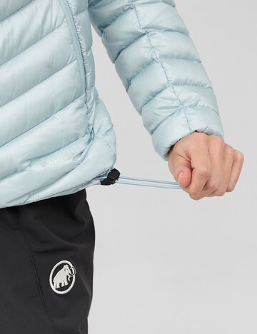 MAMMUT Outdoor Jacket in Blue