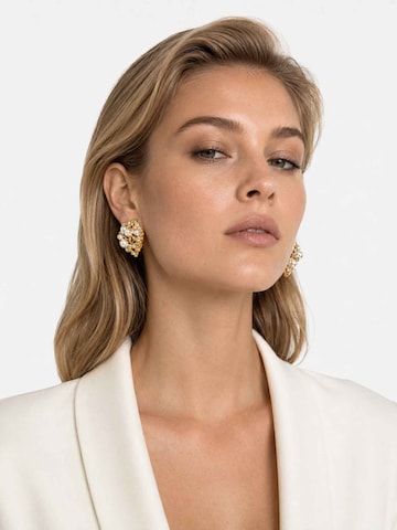 RteRme Náušnice 'Mae Earrings' – zlatá: přední strana