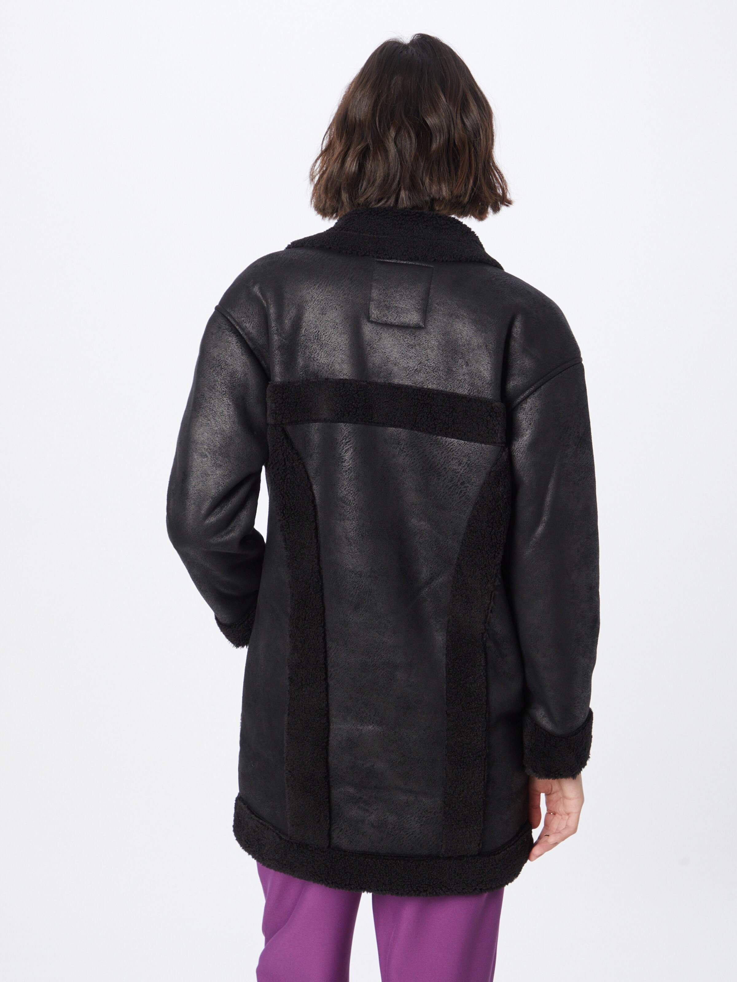 Manteau d hiver HOLLISTER en Noir ABOUT YOU