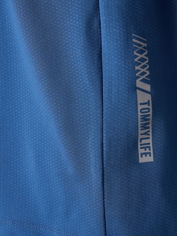 T-Shirt fonctionnel Tommy Life en bleu