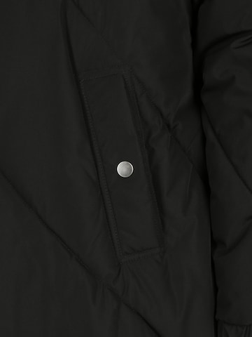Vero Moda Petite - Abrigo de invierno 'Elanor Dora' en negro