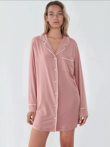 Chemise de nuit Hiccup en rose : devant
