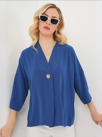 Bigdart - Blusa em azul: frente