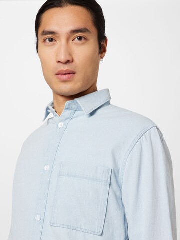 TOM TAILOR DENIM Comfort fit Button Up Shirt in Blue