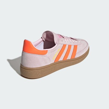 ADIDAS ORIGINALS Låg sneaker 'Handball Spezial' i rosa