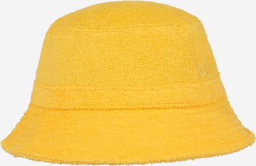 LEVI'S ® Hat in Yellow