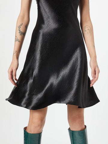 Robe de cocktail Coast en noir