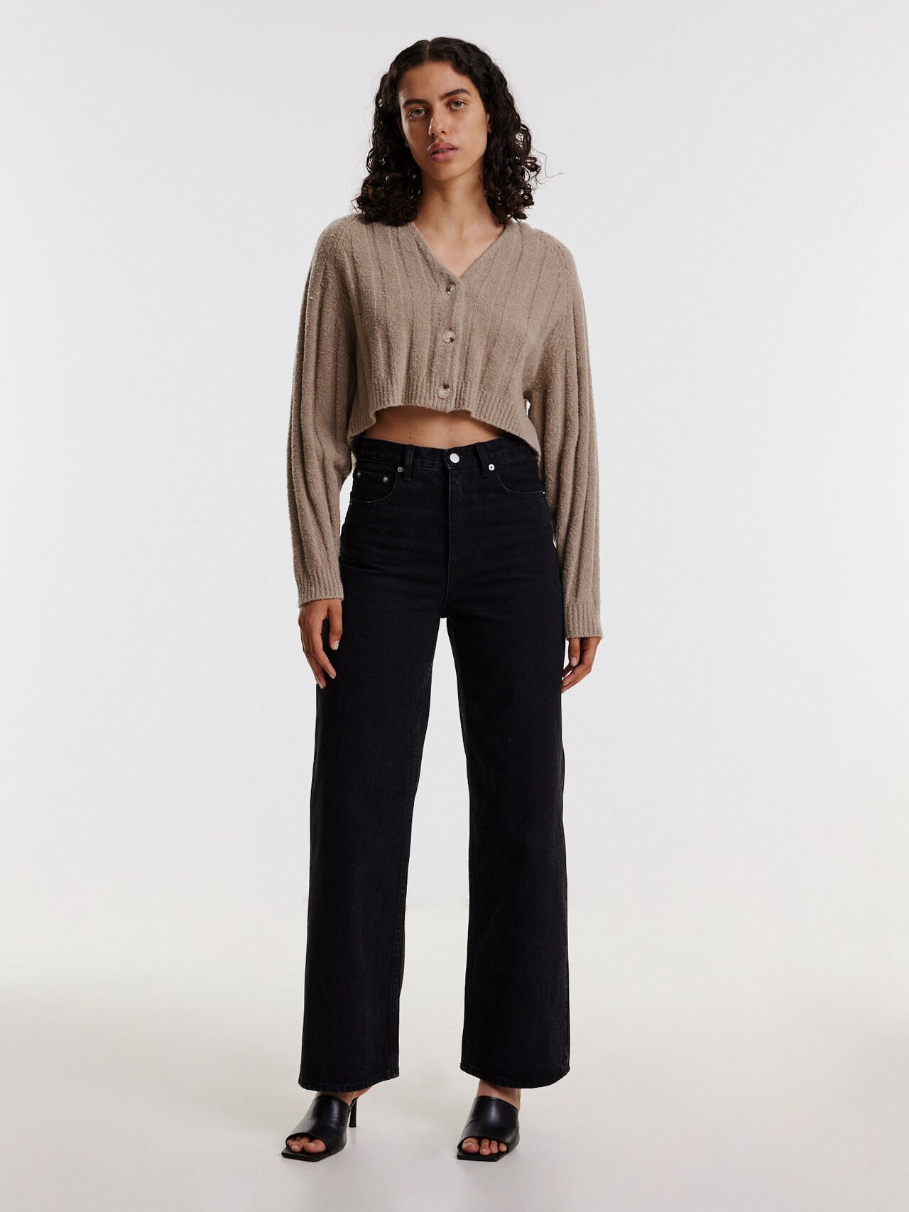 EDITED Gebreid vest 'Geena' Beige