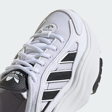 Baskets 'Ozgaia' ADIDAS ORIGINALS en blanc