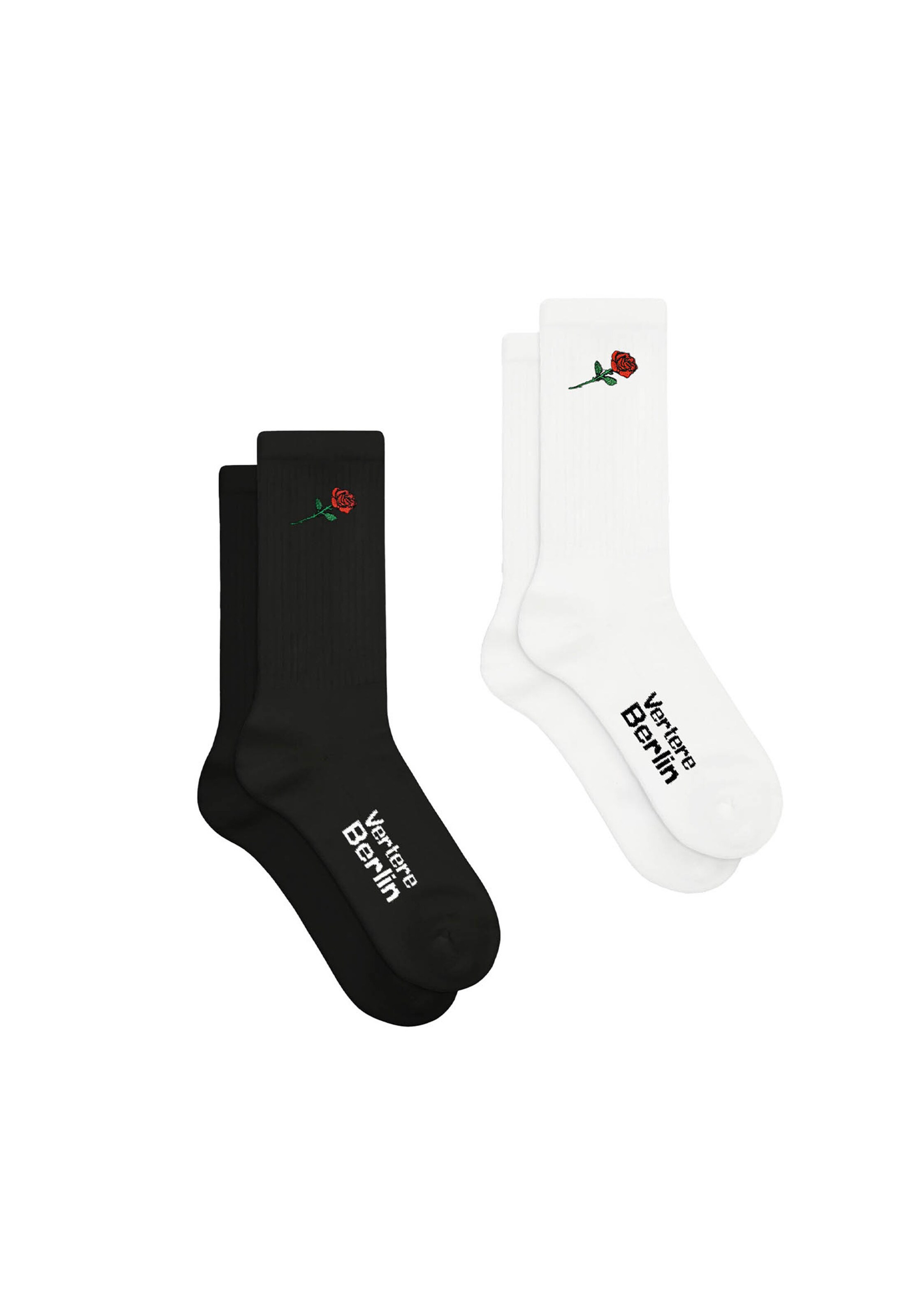 Vertere Berlin Socks in Black: front