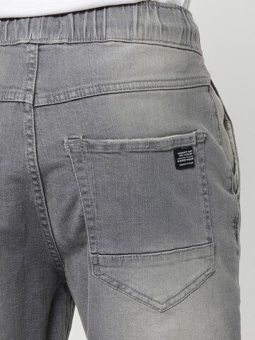 KOROSHI Regular Jeans i grå