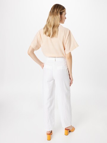 OUI Loose fit Pleat-front trousers in White