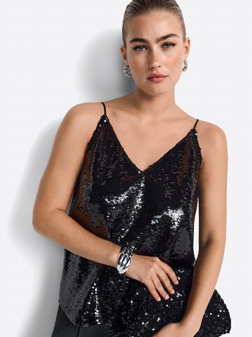 Bluză de la Rich & Royal pe negru