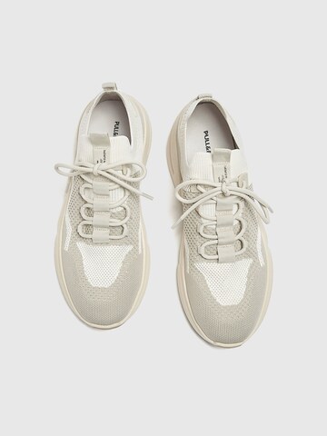 Pull&Bear Sneakers in Beige