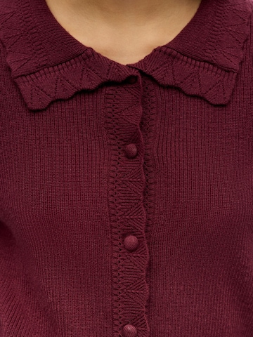 OBJECT Gebreid vest 'PARYA' in Rood