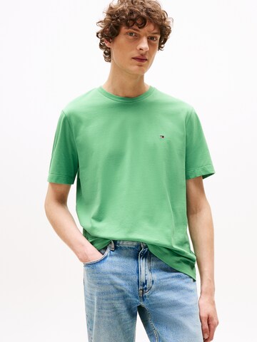 T-Shirt 'ESS SEASONAL' TOMMY HILFIGER en vert : devant