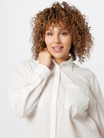 Guido Maria Kretschmer Curvy Blouse 'Jenna' in White