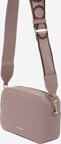 Coccinelle - Bolso de hombro 'Tebe' en rosa: frente