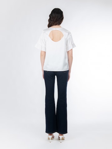 Influencer Μπλούζα σε λευκό