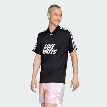 ADIDAS ORIGINALS Shirt 'Pride' in Zwart: voorkant