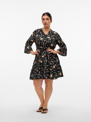 Robe-chemise 'VERA' Vero Moda Curve en noir