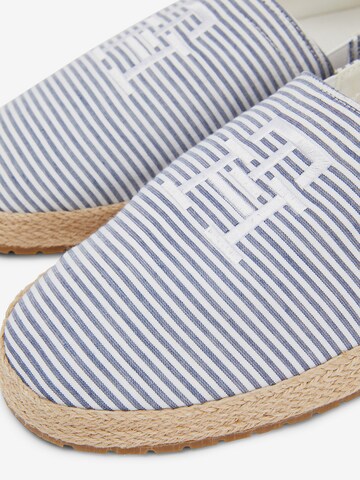 TOMMY HILFIGER Espadrillo värissä sininen