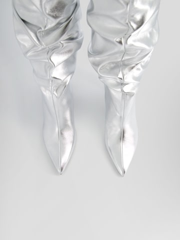 Bershka Stiefel in Silber