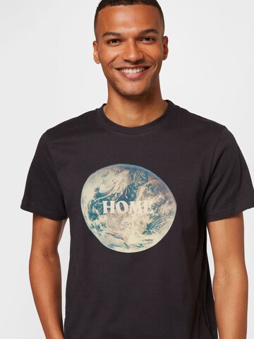 DEDICATED. T-Shirt 'Stockholm Home Charcoal' in Grau