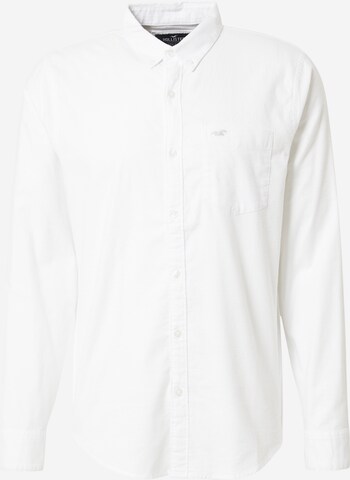 HOLLISTER Button Up Shirt in White: front