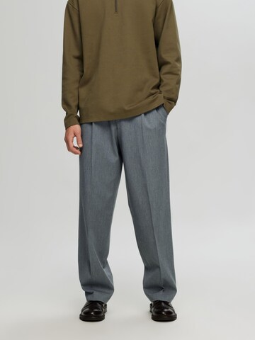 Loosefit Pantalon à pince SELECTED en gris : devant